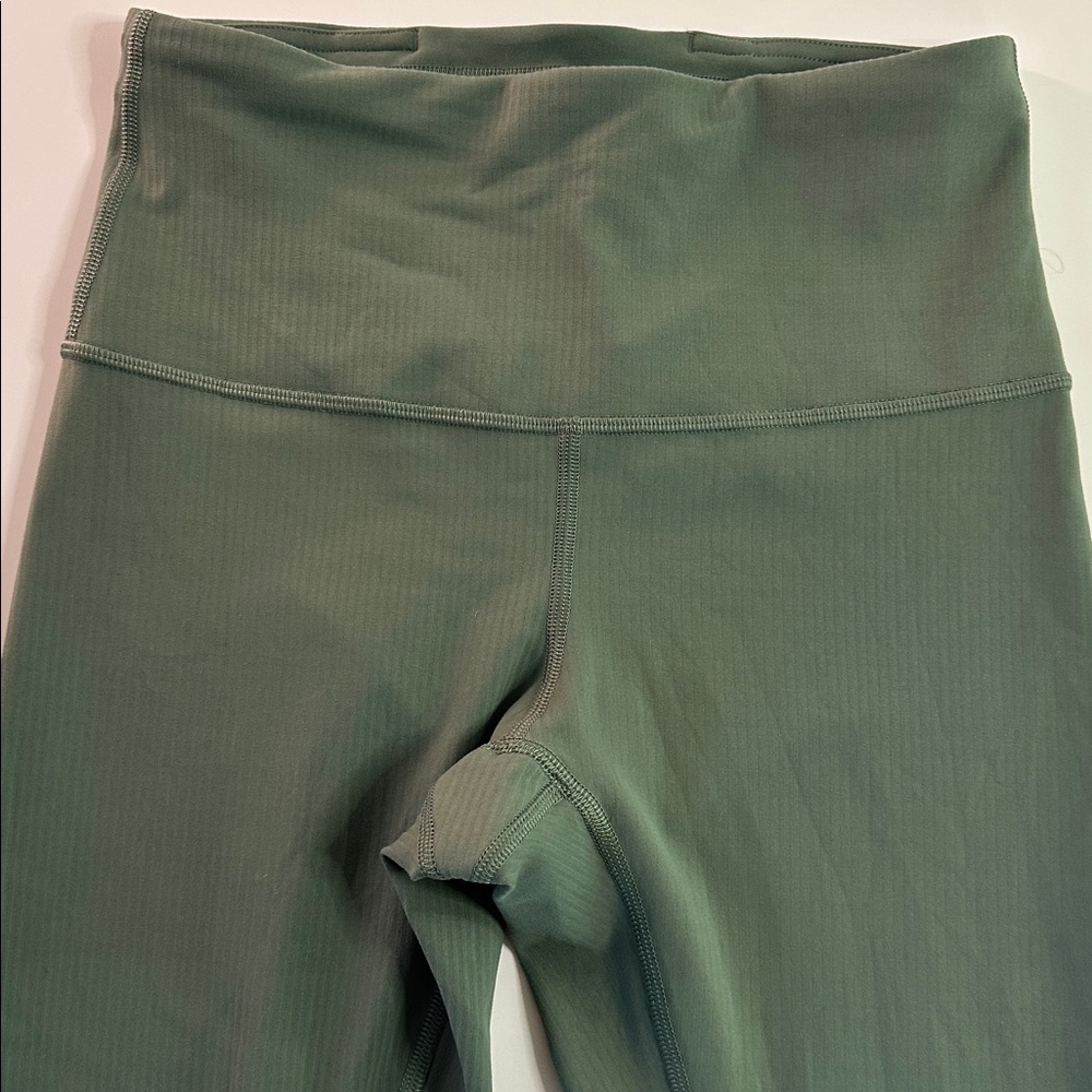 Wundertrain High Rise Ribbed Legging - Size 4 - Picture 3 of 5